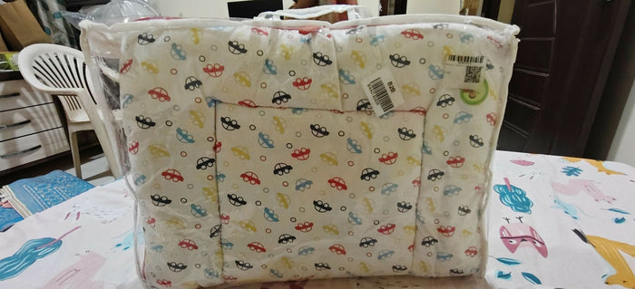 Baby hug baby bed