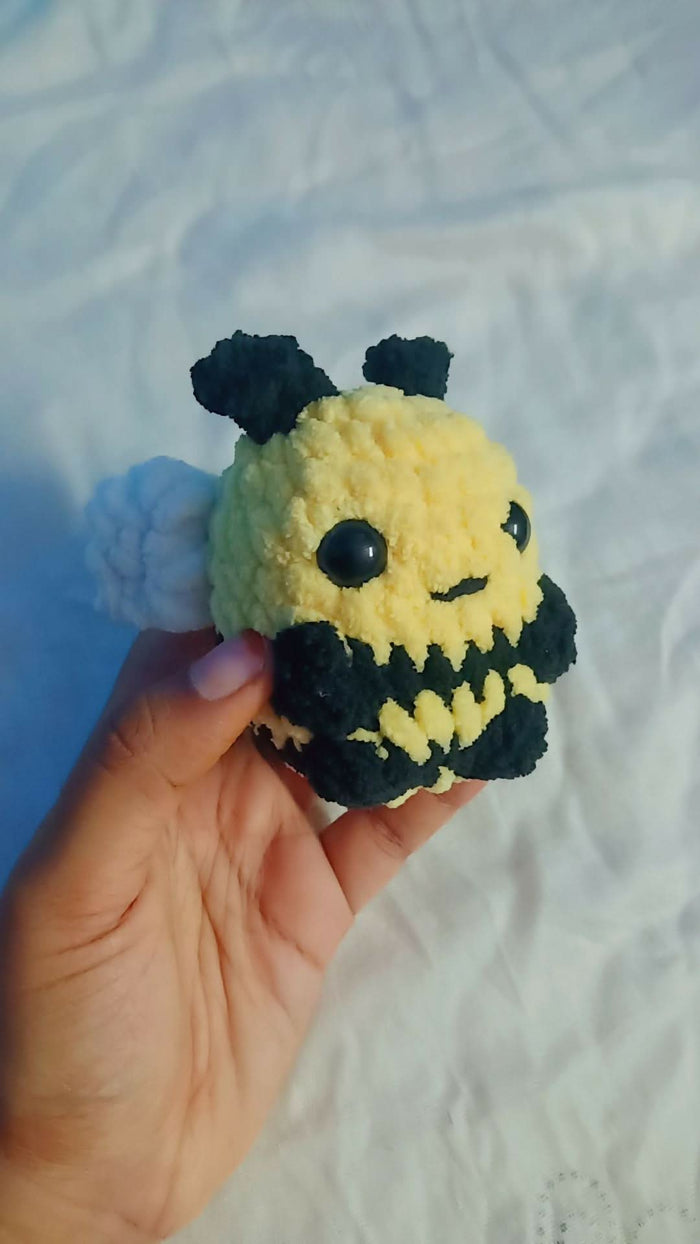 Mini bumble bee plushie