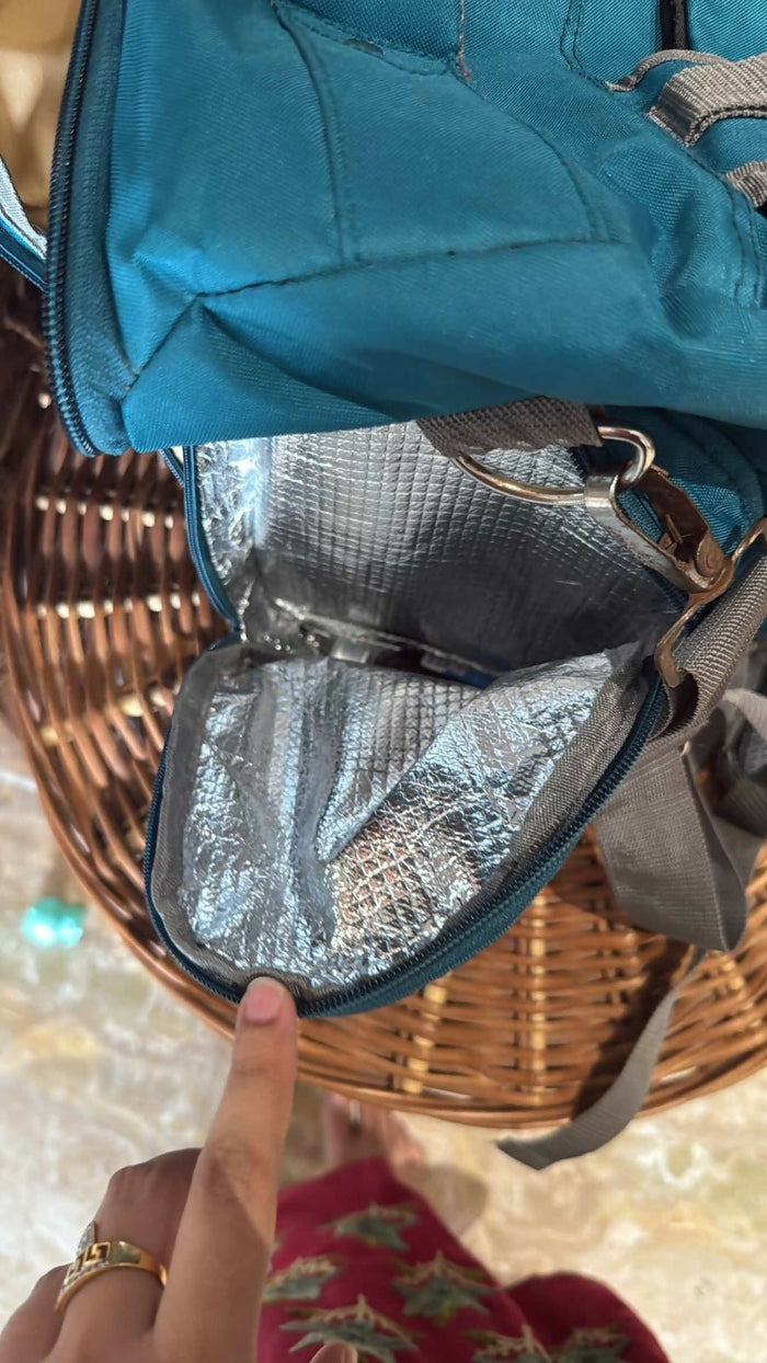 Mee Mee diaper bag, baby diaper bag India, spacious diaper bag for moms, travel diaper bag, stylish diaper bag with compartments