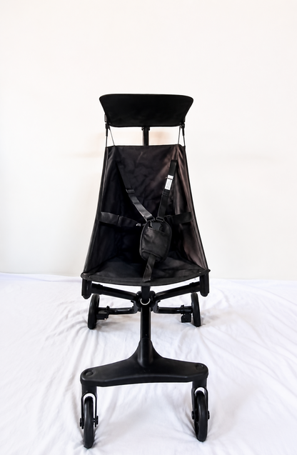 Alalica YBL-16 Lightweight Baby Stroller B123 weighing 3.5 kg with a compact foldable design, comfortable seat, protective canopy, safety harness, and smooth wheels for convenient everyday travel.