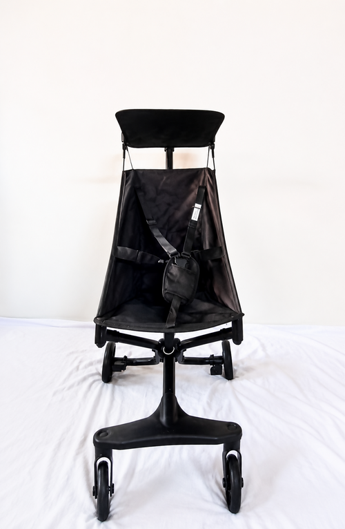 Alalica YBL-16 Lightweight Baby Stroller B123 weighing 3.5 kg with a compact foldable design, comfortable seat, protective canopy, safety harness, and smooth wheels for convenient everyday travel.