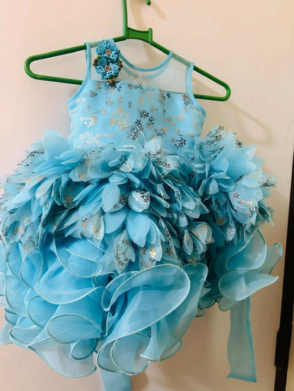 Grace in Every Twirl – Adorable Baby Girl Dress for Every Occasion!