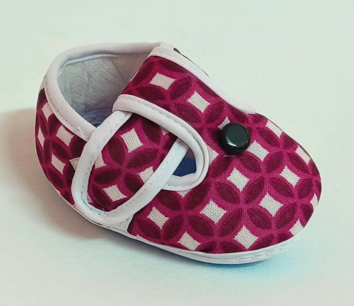 Baby Shoes in Soft Fabric – Set of 6 Gift Box