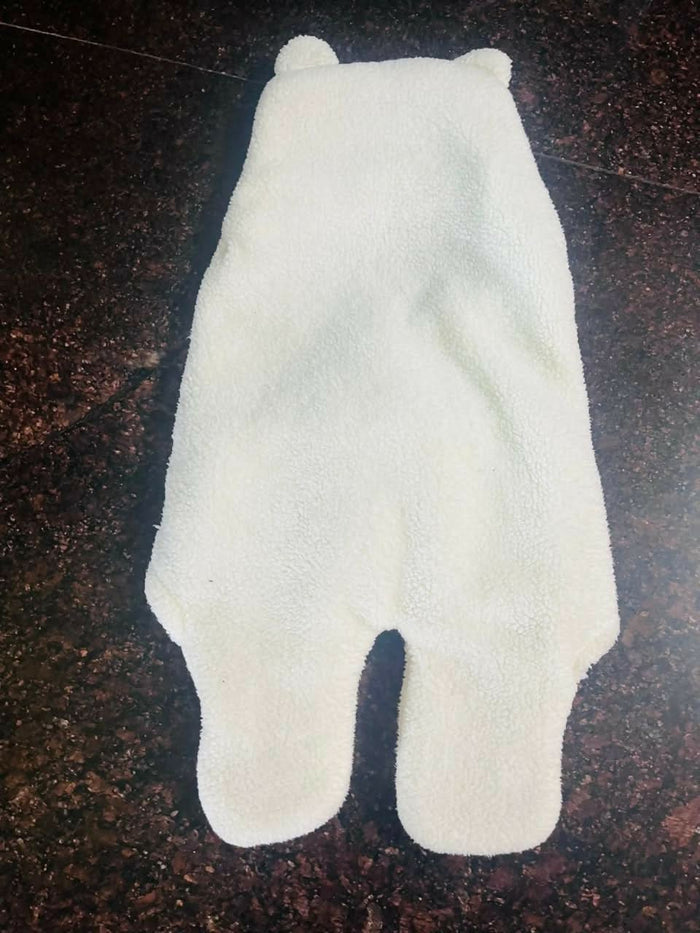 Keep your baby cozy and secure with our soft, breathable baby sleeping bag, designed for ultimate comfort during sleep.