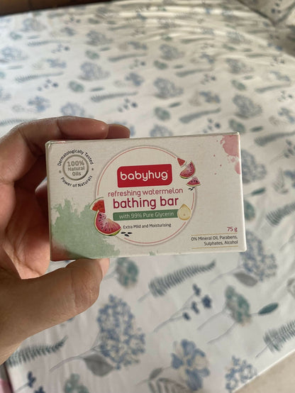 BABY HUG  Bathing Essentials