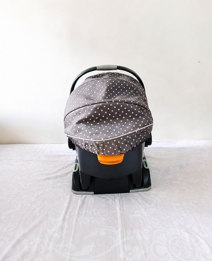 Chicco KeyFit 30 Infant Car Seat B130 with Stay-in-Car Base in Some Used condition, available in Chennai, Tamil Nadu, suitable for infants 4–30 lb with padded seating, safety harness, and secure base installation.