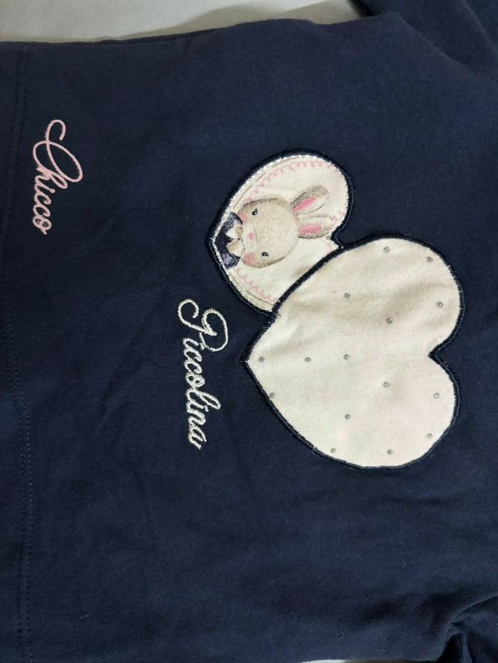 Keep your baby snug and comfortable during the chilly months with this Chicco winter top. Crafted from soft, breathable fabric, it ensures warmth without compromising on comfort.