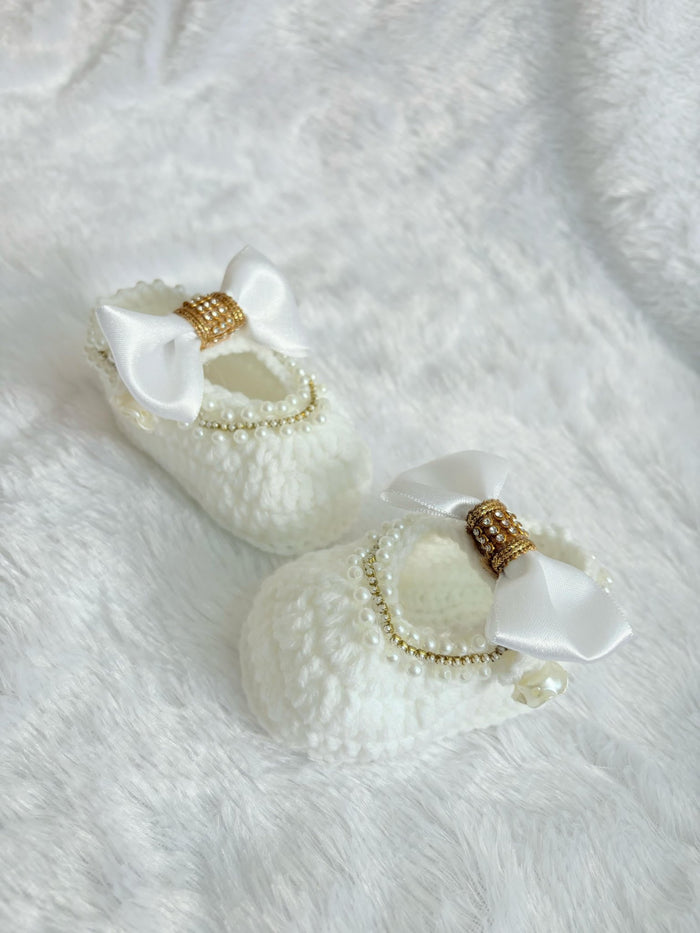 Crochet baby girl booties/ Crochet handmade baby shoes