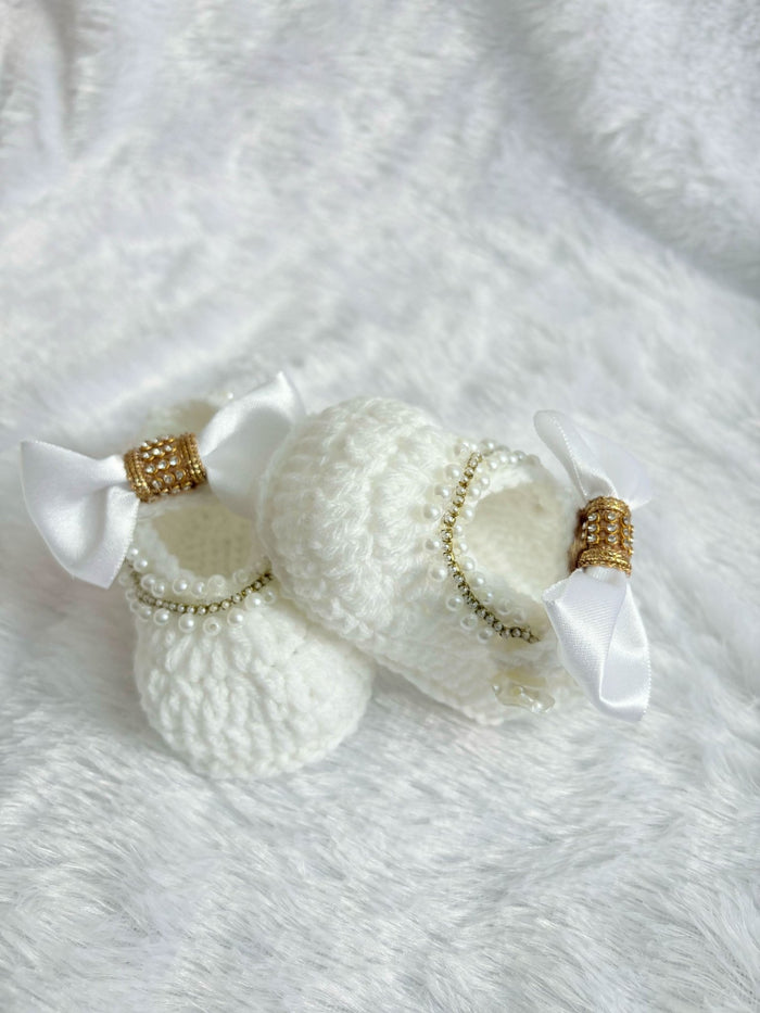 Crochet baby girl booties/ Crochet handmade baby shoes