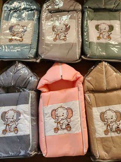 Soft and cozy baby sleeping bag with zip closure, designed for safe and comfortable sleep