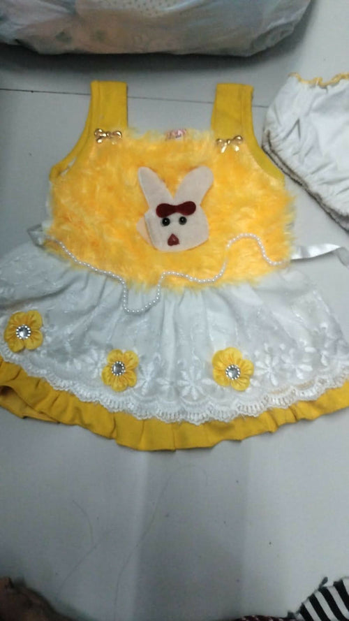 Shop now for adorable dresses and frocks for baby girls, combining comfort and style for every occasion!