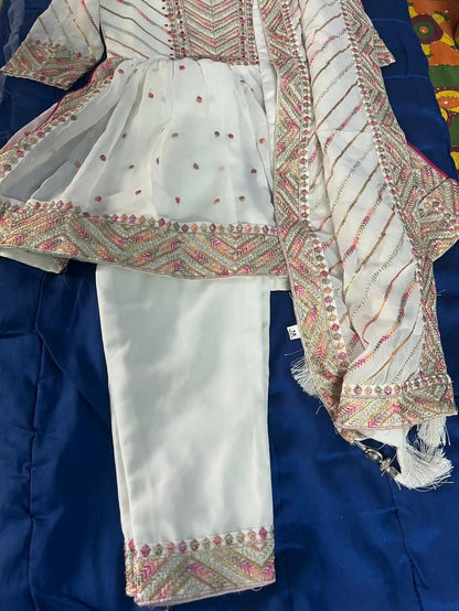 Ethnic Kurta Set for Girls – Traditional & Elegant Festive Wear