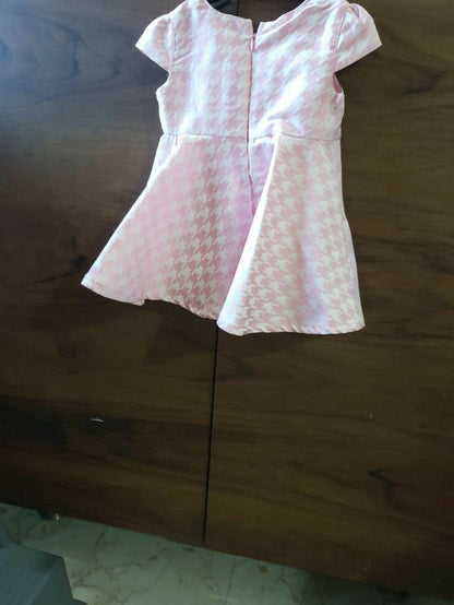 Shop now for adorable frocks and dresses for baby girls, offering comfort and charming style for any occasion!