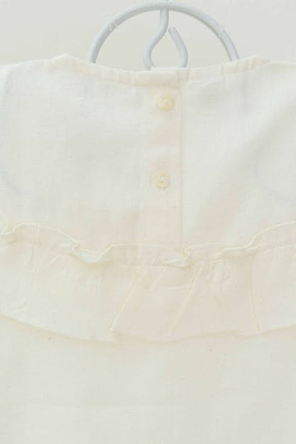 Discover girls' 100% cotton white umbrella top, featuring soft fabric and a stylish umbrella design for comfort and trendy style.