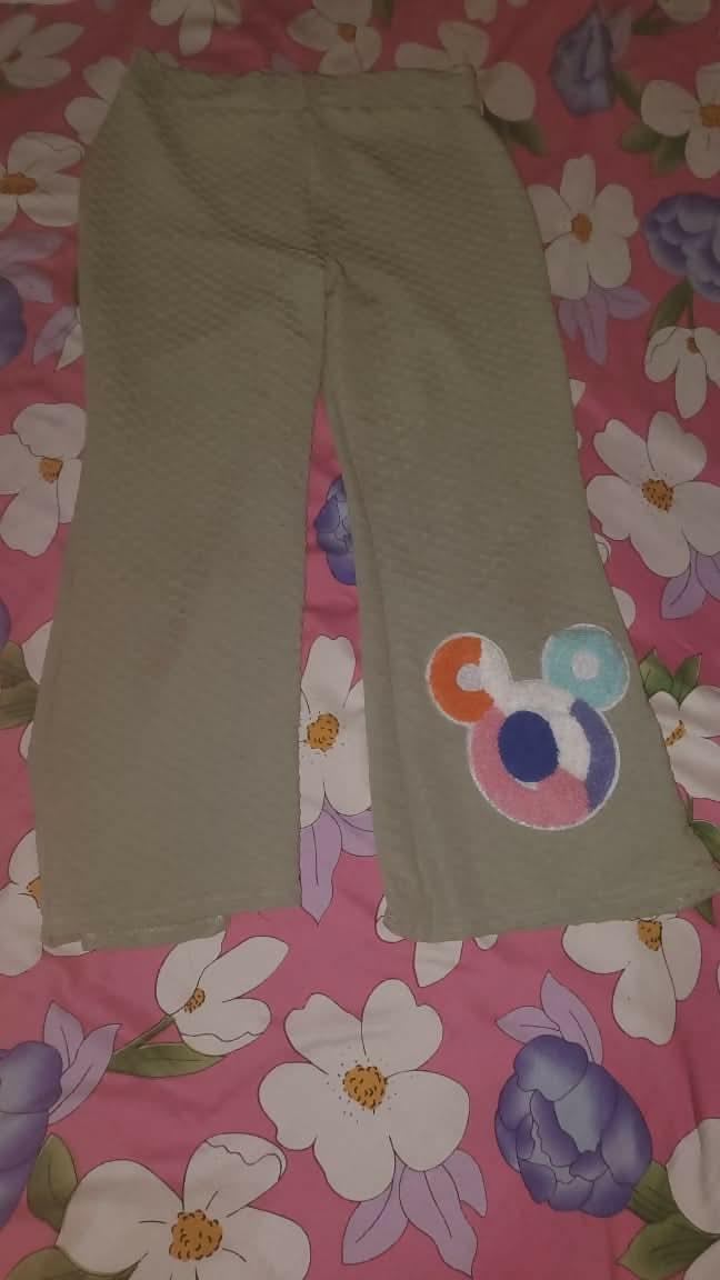 Comfortable and stylish girls pant and shorts set for everyday wear.