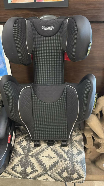 Graco car seat – trusted safety and comfort for your child’s every journey.