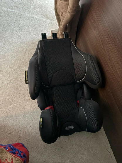Graco car seat – trusted safety and comfort for your child’s every journey.