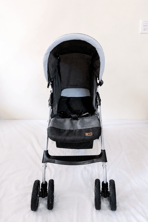 Hauck Baby Stroller Pushchair with reclining seat, adjustable canopy, 5-point safety harness, smooth wheels, foldable frame, and comfortable seating for safe and convenient everyday outings with babies and toddlers.