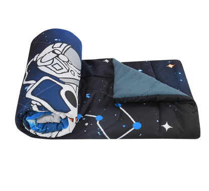HOUSE OF DISNEY Kids Little Reversible Comforter featuring a soft and cozy design with reversible Disney-themed prints, lightweight cushioning, and comfortable fabric for children's beds, naps, and everyday use.