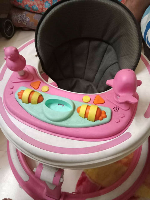 LUVLAP baby walker – safe, adjustable, and fun support for your baby’s first steps.