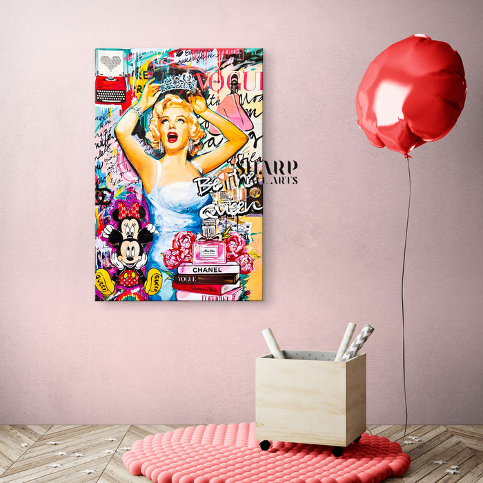 Marilyn Monroe Queen Canvas Wall Art
