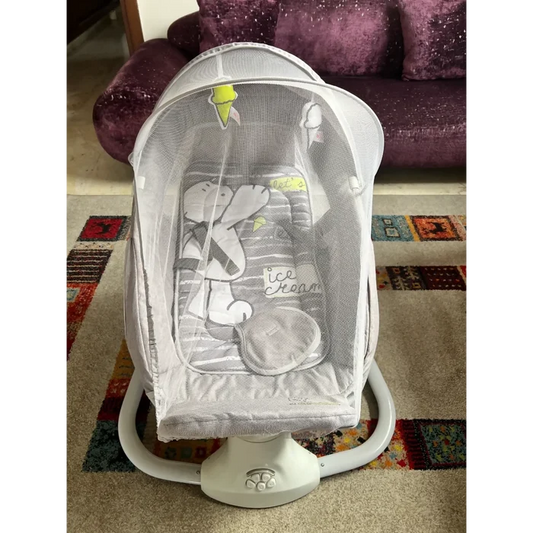 MASTELA 3-in-1 Deluxe Bassinet Swing in Some Used condition featuring a comfortable bassinet, gentle swinging motion, soft padded support, safety features, and versatile multi-function design for supervised soothing and relaxation.