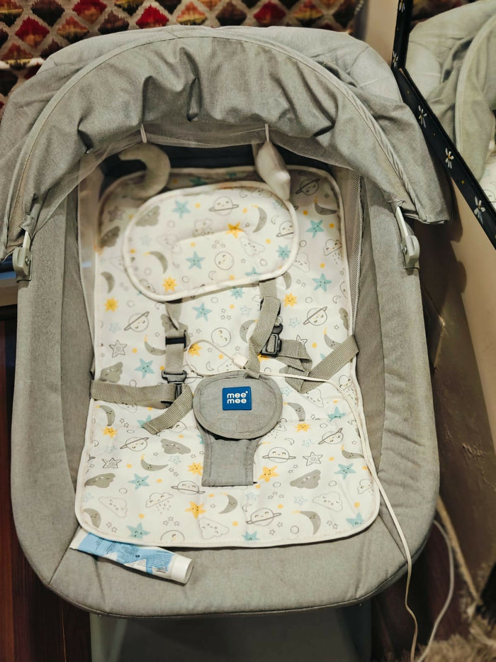 MEE MEE electric baby swing, automatic swing for newborn, portable electric swing, baby rocker with music, hands-free baby soothing chair