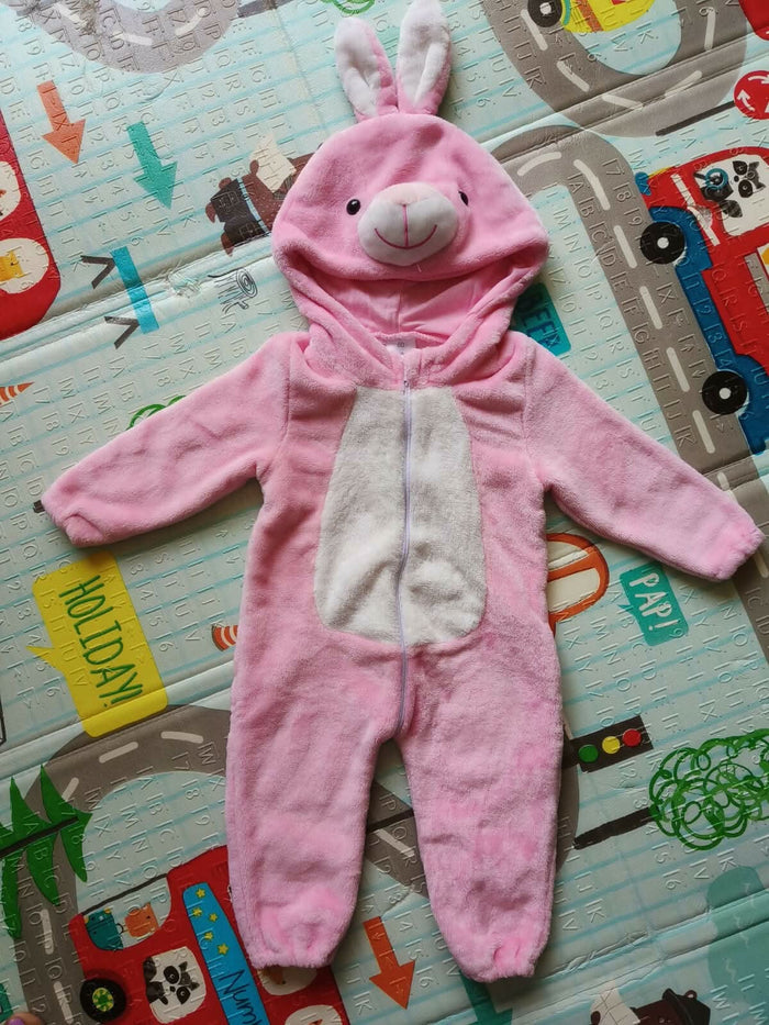 Keep your little one warm and stylish with the MICHLEY Baby Winter Romper - cozy comfort for chilly adventures!