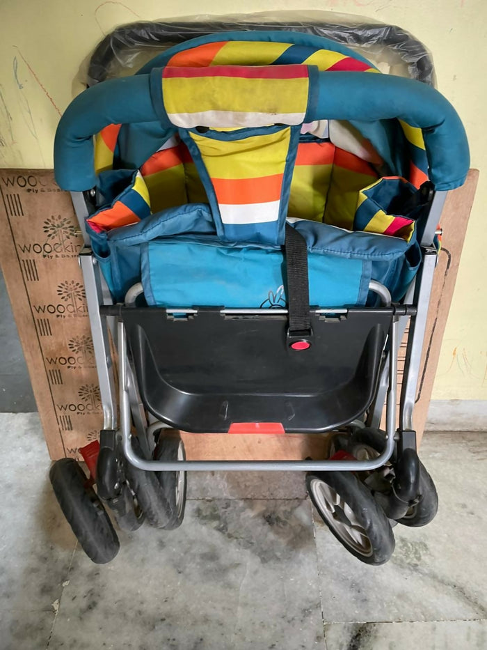 R FOR RABBIT Lollipop Lite Baby Stroller/Pram in Almost New condition with comfortable reclining seat, safety harness, protective canopy, smooth wheels, foldable frame, and convenient storage for everyday baby travel.