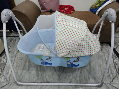 R FOR RABBIT Lullabies Baby Cradle Automatic Swing