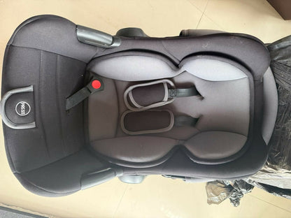 R FOR RABBIT Baby Carry Cot/Car Seat with an ergonomic carry handle, 5-point safety harness, side-impact protection, soft padded seating, and lightweight design for safe and comfortable travel with newborns and infants.