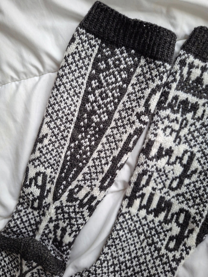 The Q - Knitted Sock Pattern