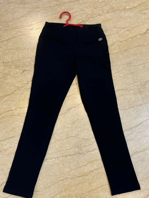 TINY GIRL Blue stretchable jeggings for girls, offering a stylish, comfortable fit with an elastic waistband, perfect for any occasion.